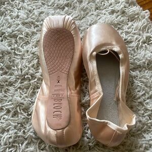 Bloch Pointe Shoes